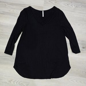 Lime n Chili Black Crisscross V-Neck Women's Tunic Top Size L